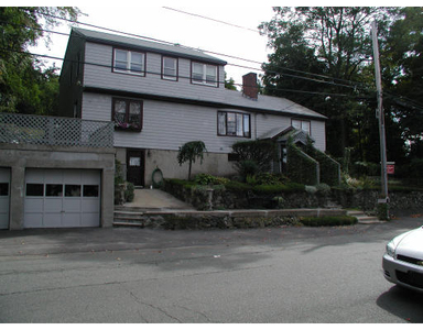 5 Walden Pond Ave, Saugus, MA