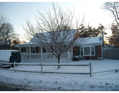 29 Old Town Rd, Hyannis, MA