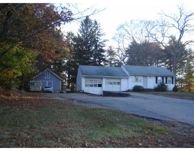 90 Anderson Ave, Middleboro, MA