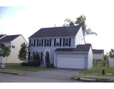 7 Hibiscus Dr, Worcester, MA
