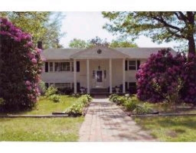 9 Thatcher Rd, Plymouth, MA