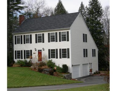 22 Compromise Ln, Fremont, NH