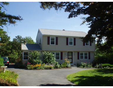 124 Bourne Rd, Plymouth, MA