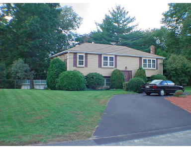9 Bell Dr, Whitman, MA