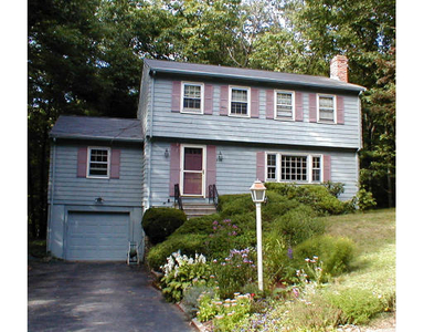 404 Beverly Rd, Franklin, MA