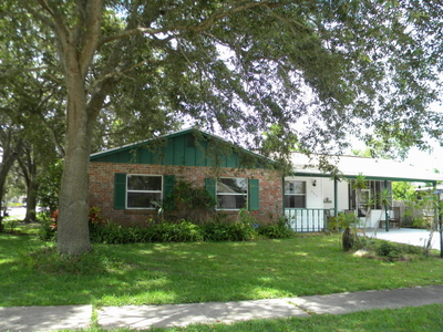 585 Gardenia Cir, Titusville, FL