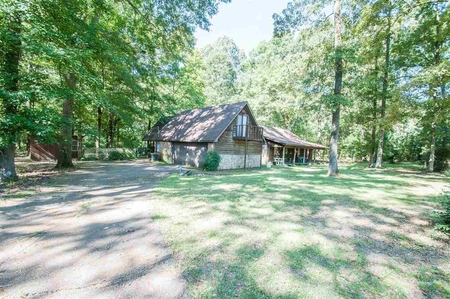 1205 Hickory Ln, Terry, MS