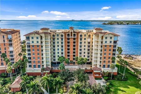 14200 Royal Harbour Ct, Fort Myers, FL
