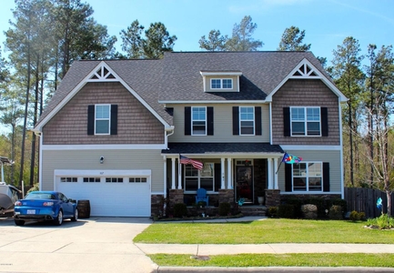 807 Stagecoach Dr, Jacksonville, NC
