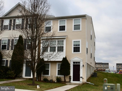 342 Dickens Dr, Lancaster, PA