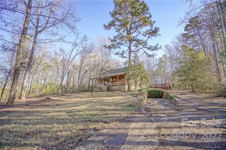100 Rutledge Rd, Mount Holly, NC