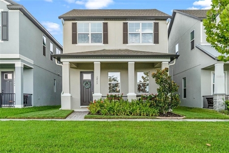 1915 White Feather Loop, Oakland, FL