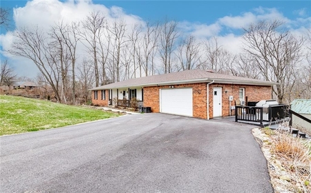 5700 Smith Rd, Floyds Knobs, IN