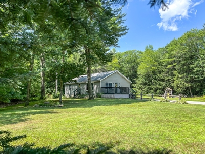 47 Snell Hill Rd, Turner, ME