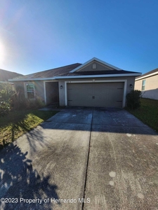 30854 Water Lily Dr, Brooksville, FL