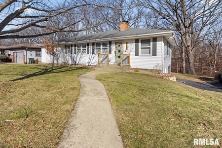 305 Indian Cir, East Peoria, IL