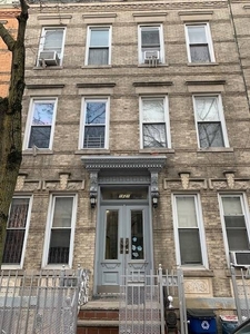 18-21 George Street, Queens, NY