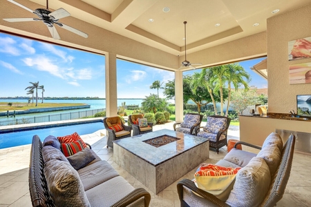 1061 E Inlet Dr, Marco Island, FL