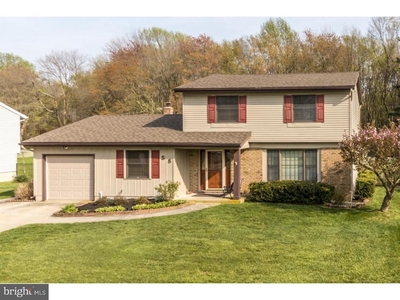 58 Bently Dr, Sewell, NJ