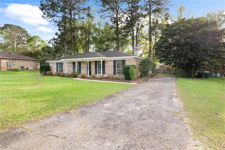 9051 Country View Ct, Mobile, AL