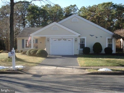 15 Canterbury Dr, Forked River, NJ