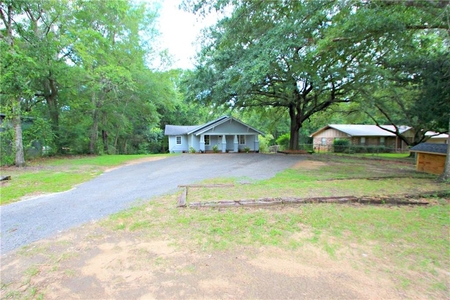 8216 Old Pascagoula Rd, Theodore, AL