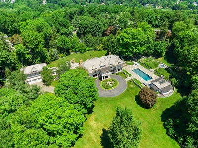 224 Central Dr, Briarcliff Manor, NY