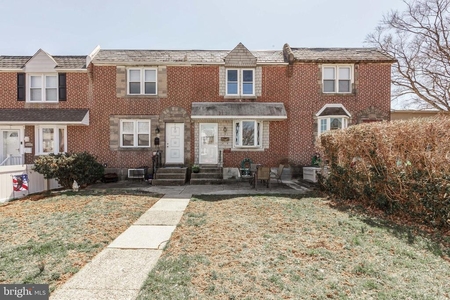 5217 Whitehall Dr, Clifton Heights, PA