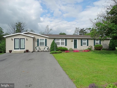 13914 Countryside Dr, Maugansville, MD