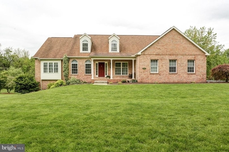 2115 Valley Green Rd, Etters, PA