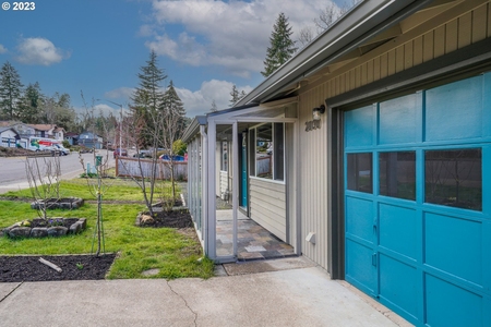 2030 W Harrison Ave, Cottage Grove, OR