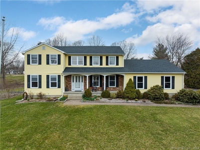 1405 East St, Suffield, CT