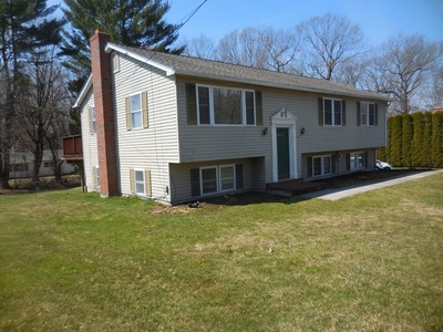117 Bridle Path Rd, West Springfield, MA