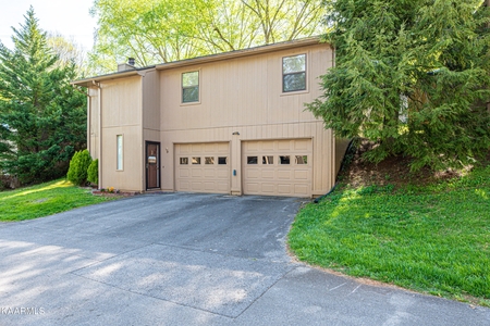 8709 Olde Colony Trl, Knoxville, TN