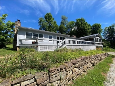 146 Country Club Rd, Rector, PA