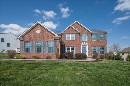 2084 Majestic Dr, Canonsburg, PA