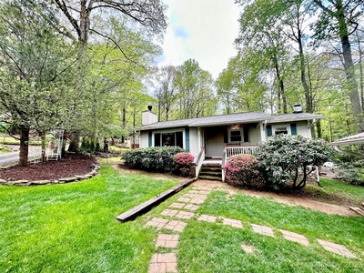 151 Lister Ln, Maggie Valley, NC