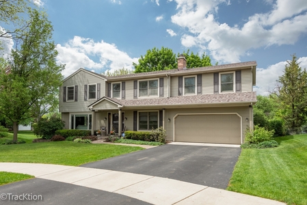 1440 Parrish Ct, Downers Grove, IL