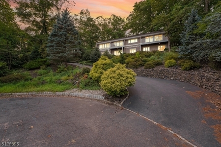 1448 Forest Ct, Mountainside, NJ