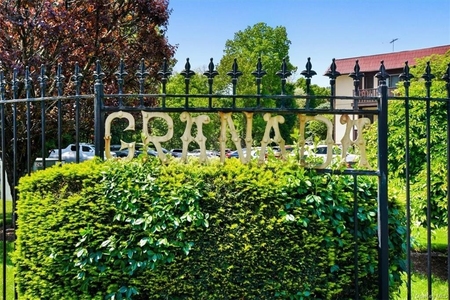 9 Granada Cres, White Plains, NY
