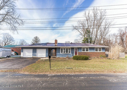82 N Lincoln St, Mechanicville, NY