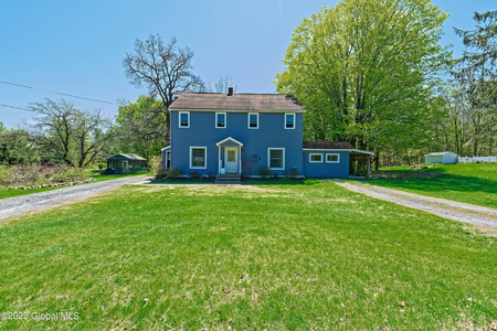 14 Middle Grove Rd, Greenfield Center, NY