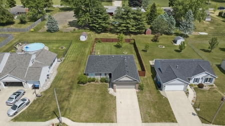 130 Southland Dr, Waterloo, IN