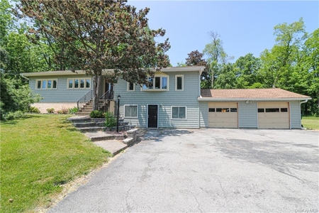 2 Tor Rd, Wappingers Falls, NY