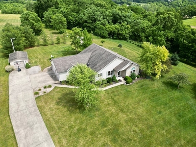 374 Robinson Rd, Chillicothe, OH