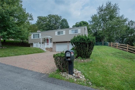 3660 Forbes Trail Dr, Murrysville, PA