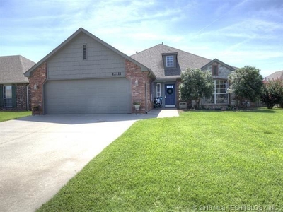 12111 N 108th East Ave, Collinsville, OK