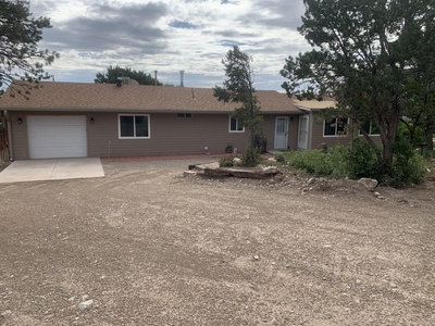 655 Frost Rd, Edgewood, NM