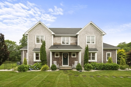 28 Woodhaven Dr, Edgartown, MA