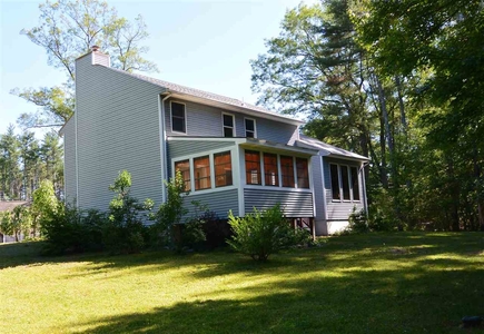 406 Piscassic Rd, Newfields, NH